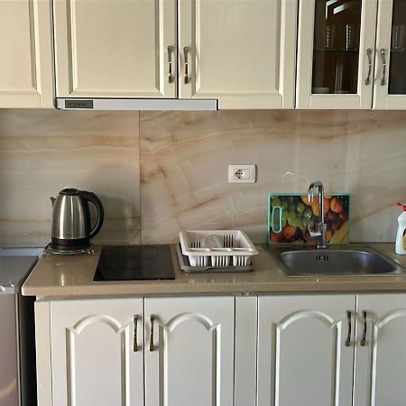 Arlind'S Apartaments Vlore Ngoại thất bức ảnh