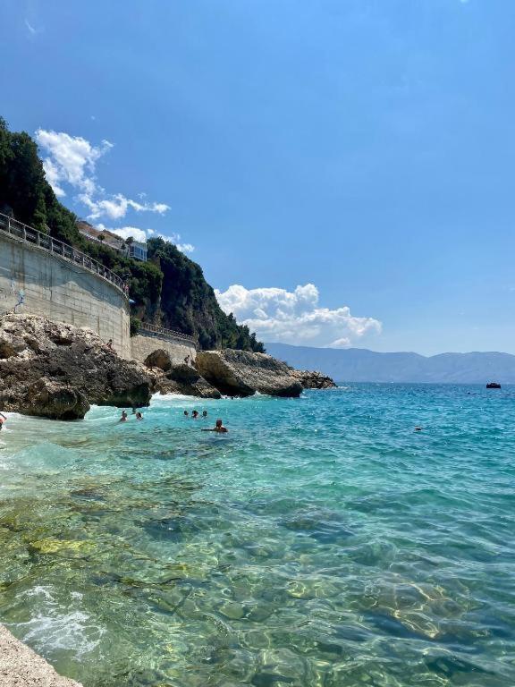 Arlind'S Apartaments Vlore Ngoại thất bức ảnh