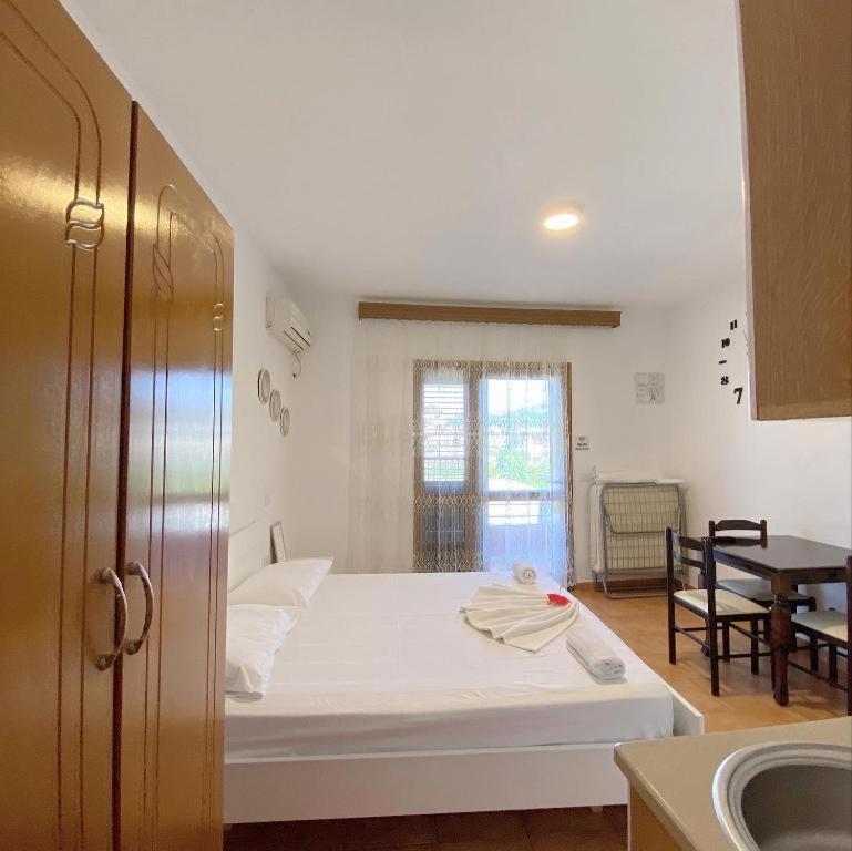 Arlind'S Apartaments Vlore Ngoại thất bức ảnh