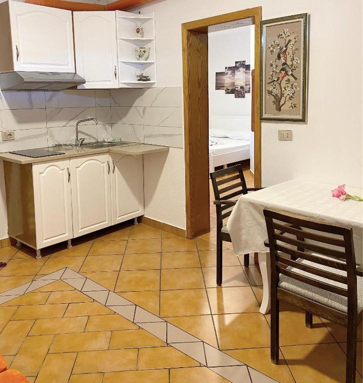 Arlind'S Apartaments Vlore Ngoại thất bức ảnh