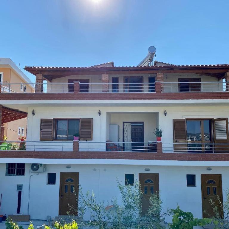 Arlind'S Apartaments Vlore Ngoại thất bức ảnh