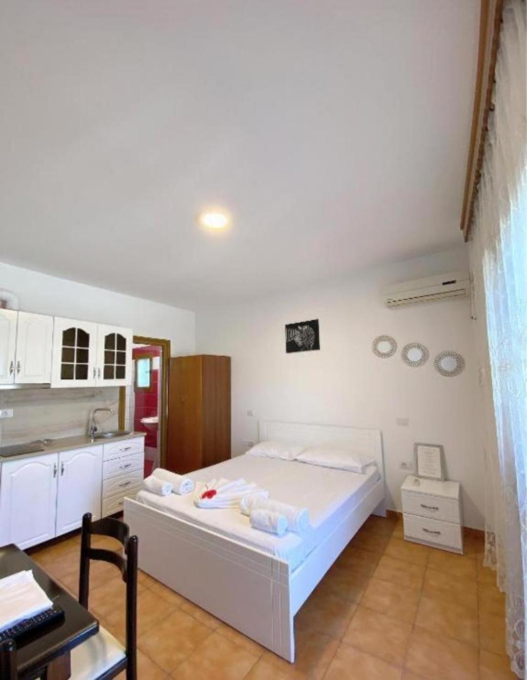 Arlind'S Apartaments Vlore Ngoại thất bức ảnh