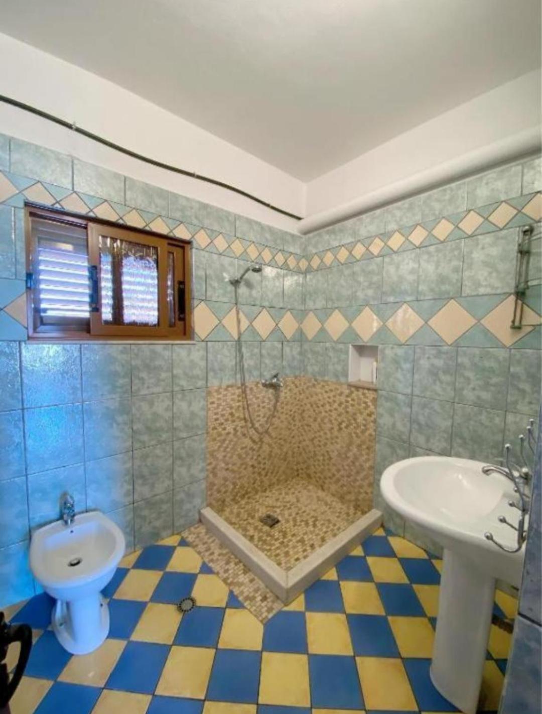 Arlind'S Apartaments Vlore Ngoại thất bức ảnh